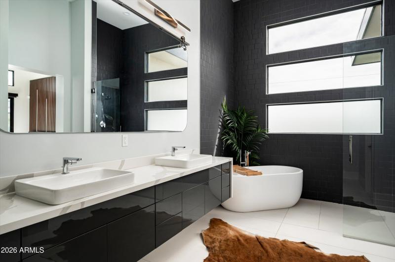 12209 N 65th Place Scottsdale, AZ 85254