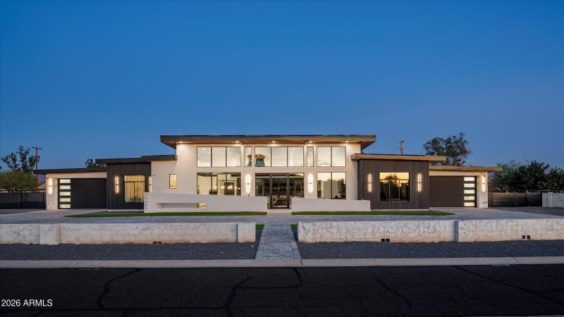 12209 N 65th Place Scottsdale, AZ 85254