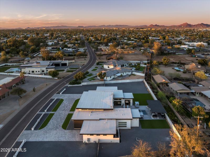 12209 N 65th Place Scottsdale, AZ 85254