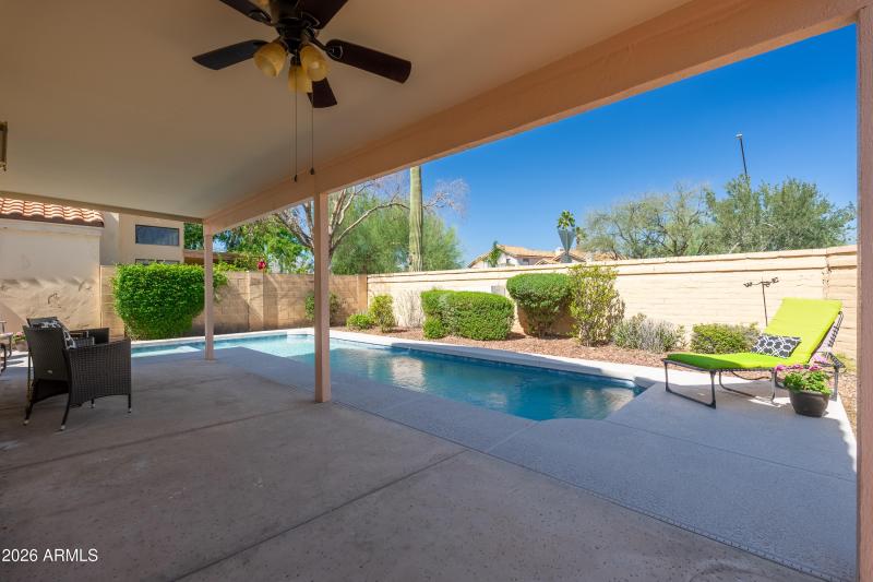 9596 E Windrose Dr - 29