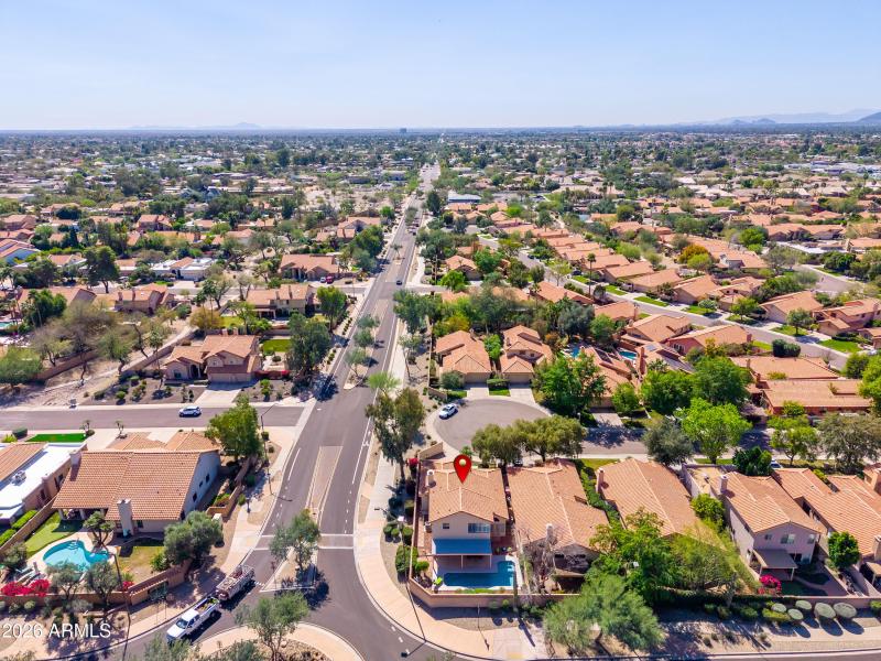 9596 E Windrose Dr - 46