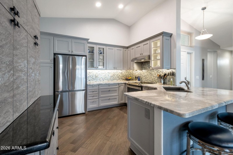 8-web-or-mls-QP-3469