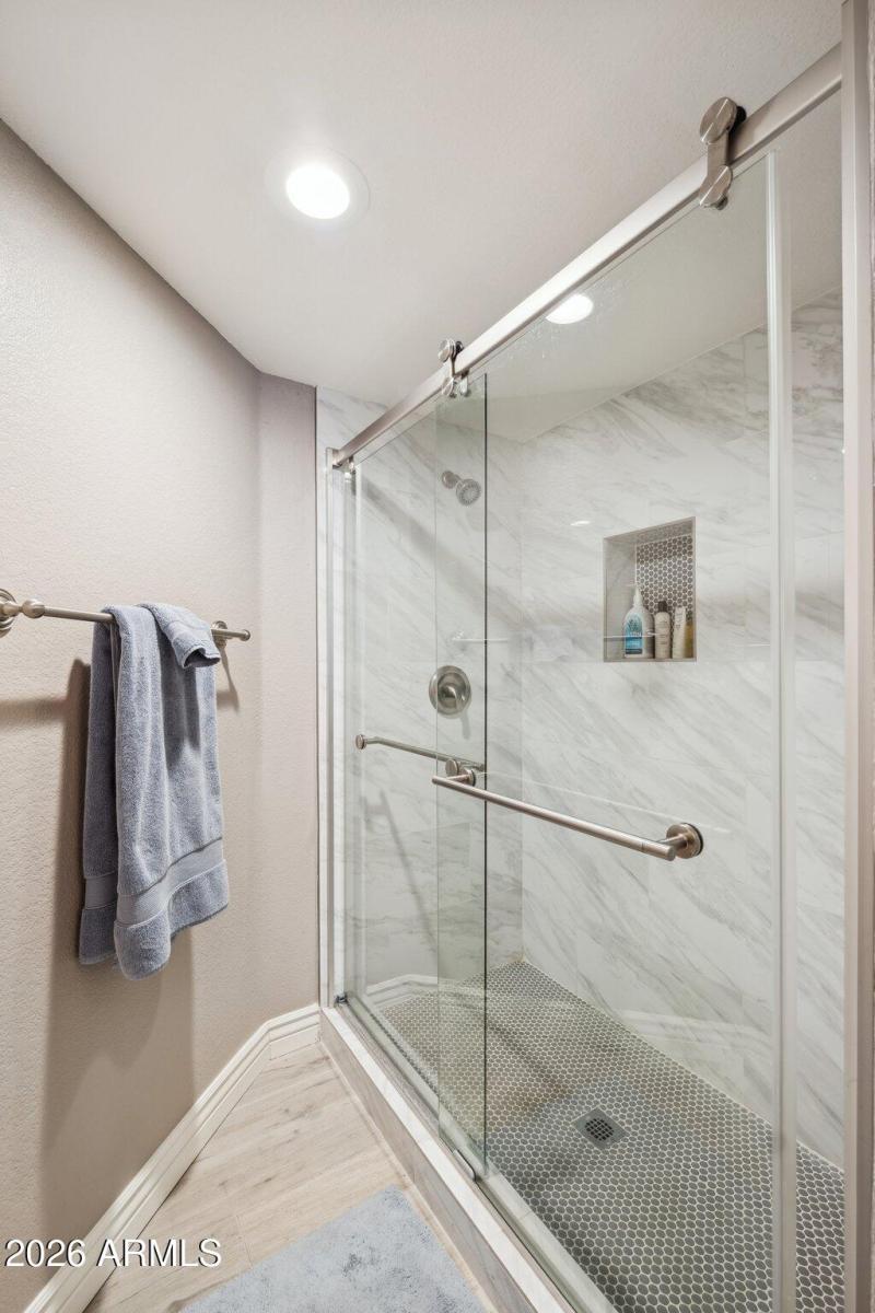 19-web-or-mls-9396-e-purdue-ave-221