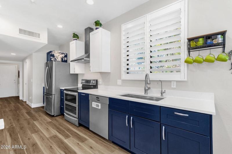 011_Stainless Steel Appliances