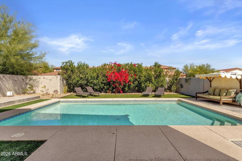 037_Lower Covered Patio View
