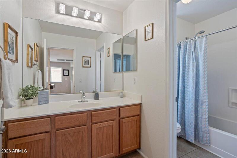 10335 W Southgate_Guest Bath 3