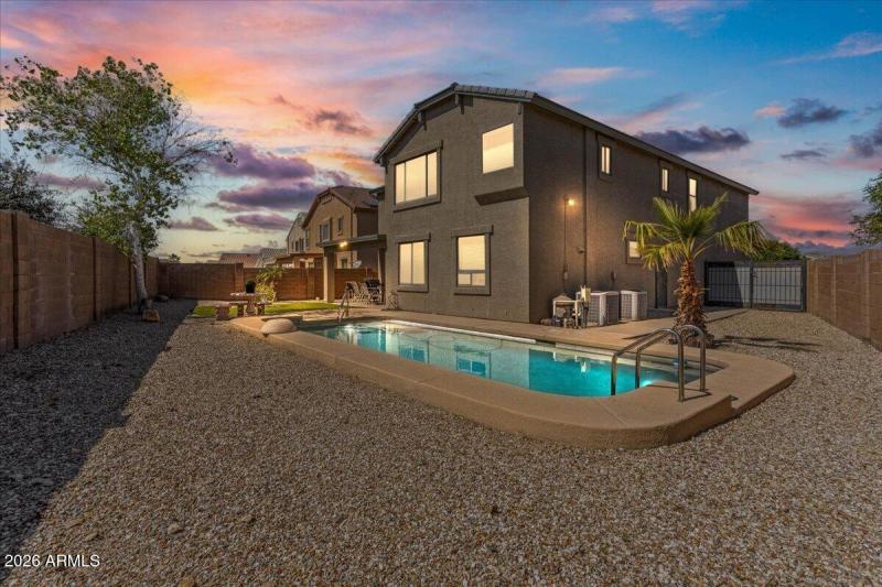 10335 W Southgate Back Dusk