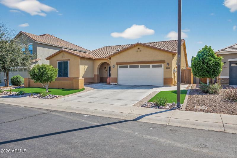 04_18349_W_Carol_Ave4_mls