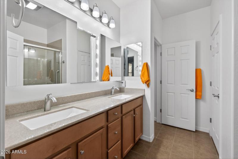 28_18349_W_Carol_Ave28_mls