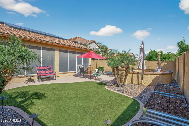 53_18349_W_Carol_Ave53_mls