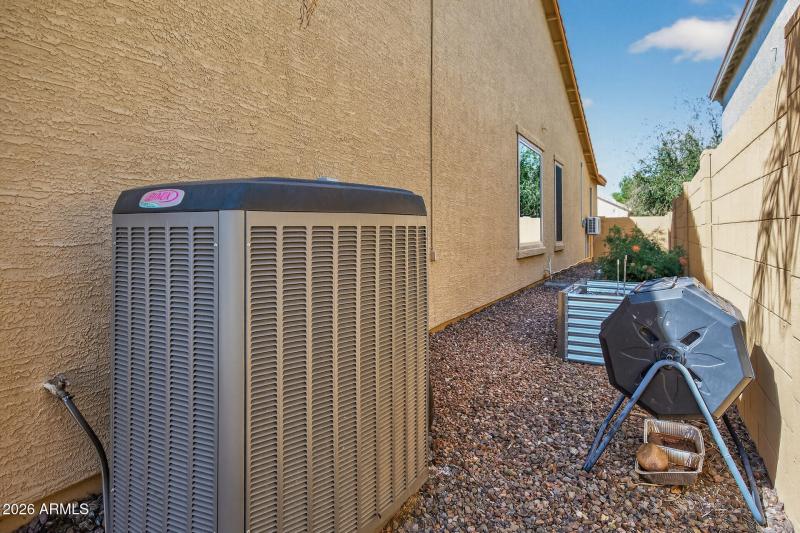 56_18349_W_Carol_Ave56_mls