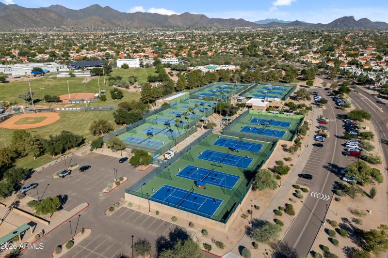 44_10620 e vogel ave-43