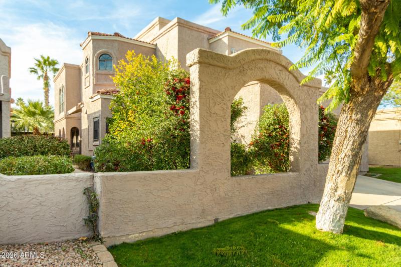 0008-08 - Via De La Lun