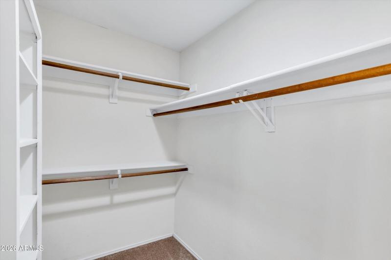 42-2208 W Lindner Avenue 31-42