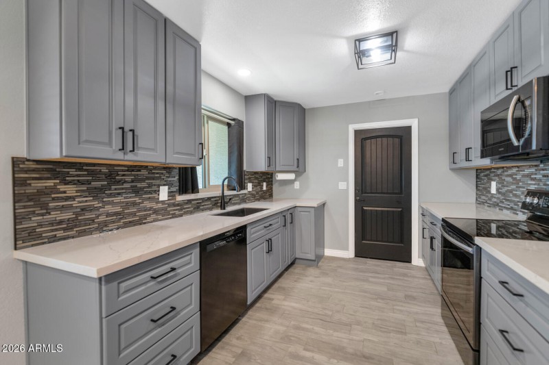 16710 E Oxford Drive