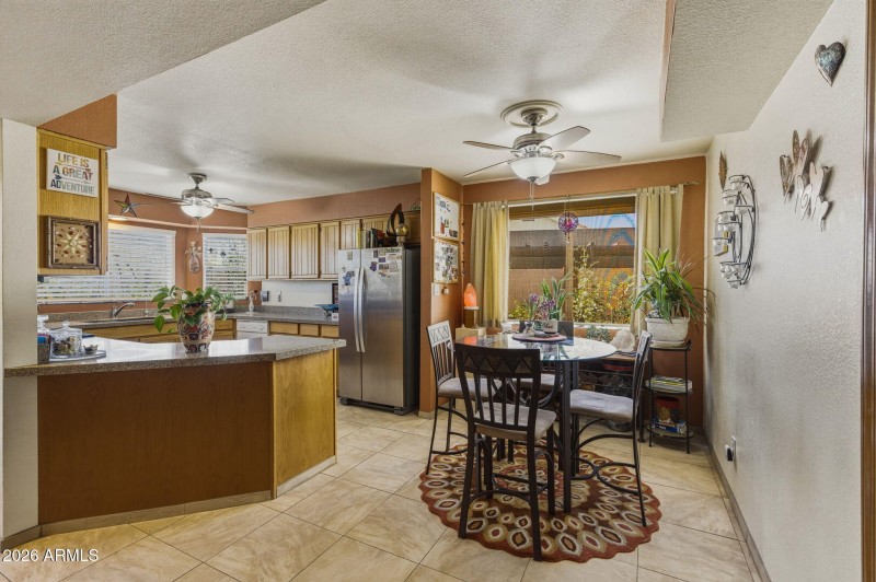 7-web-or-mls-11203 W Puget Ave-7