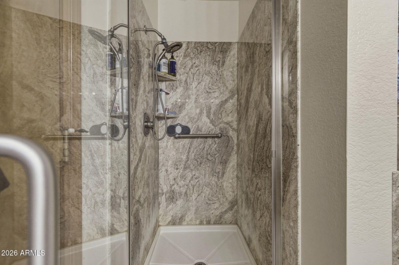 14-web-or-mls-11203 W Puget Ave-14