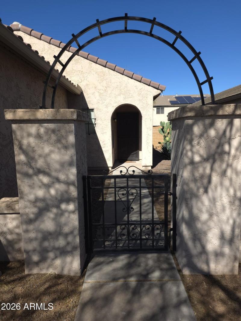 b81e1468-d97b-4d4d-ad2e-2ece512020a3