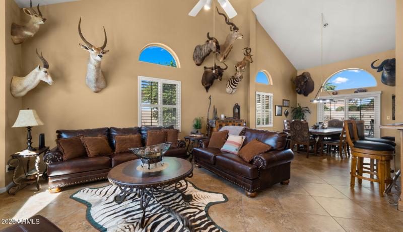 8-web-or-mls-Family Room3