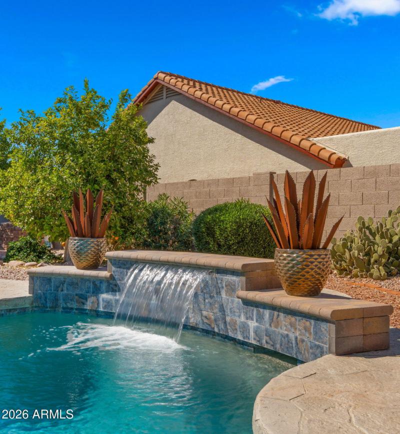 51-web-or-mls-Backyard1