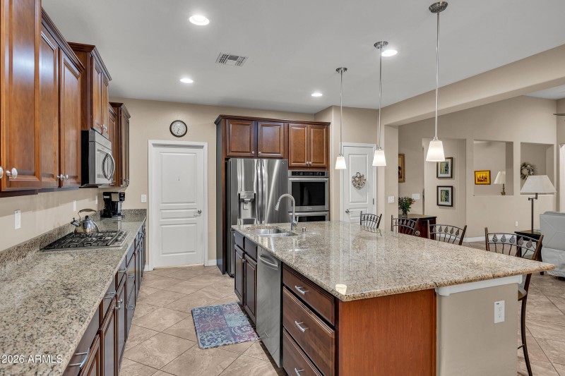 42425 W Sea Eagle Dr-15