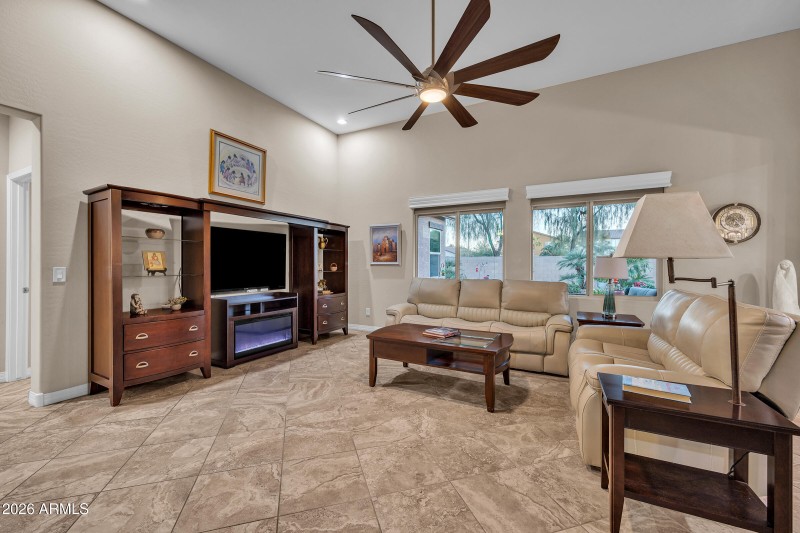 42425 W Sea Eagle Dr-11