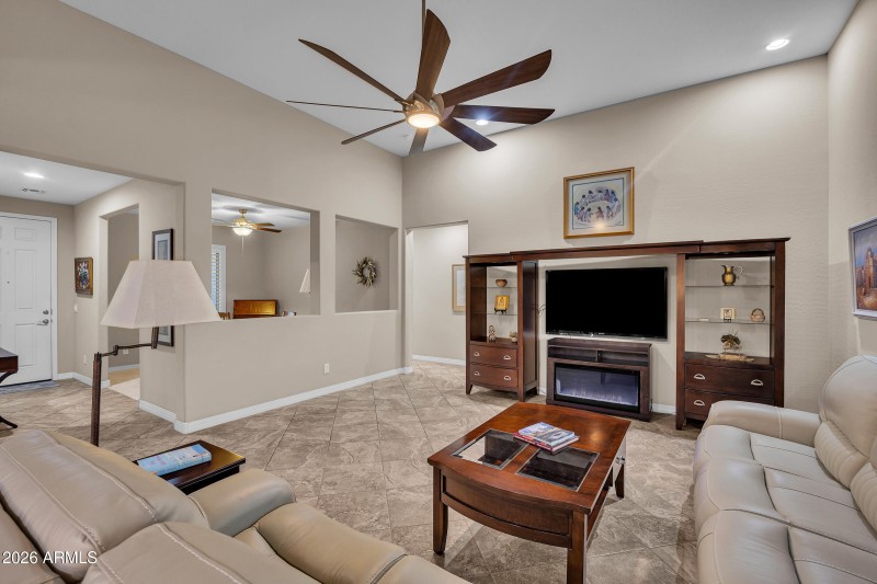 42425 W Sea Eagle Dr-10