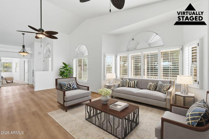 010_ListerPros (Living Room)_VS 1