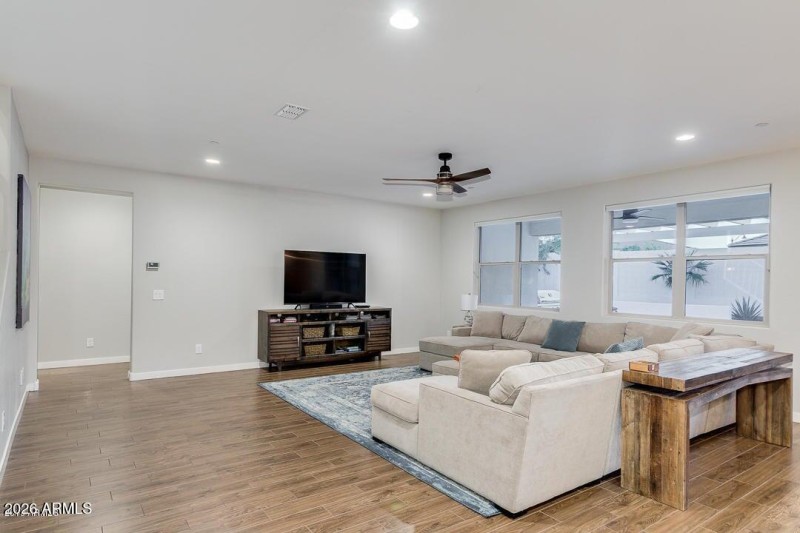 20190502201549942202000000-o