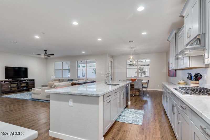 20190502201642561557000000-o