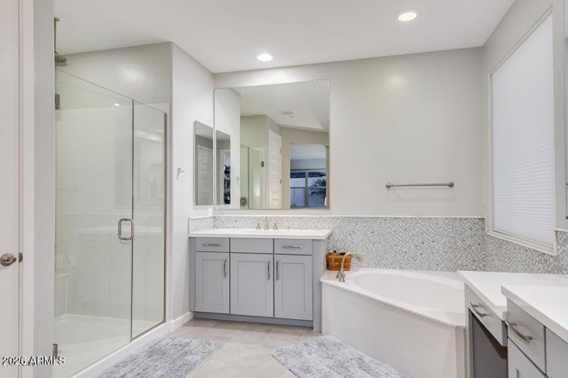 20190502201704365984000000-o