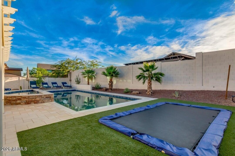 20190502201946835584000000-o