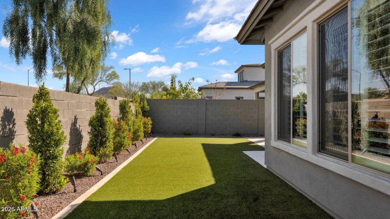 19-web-or-mls-P1486233