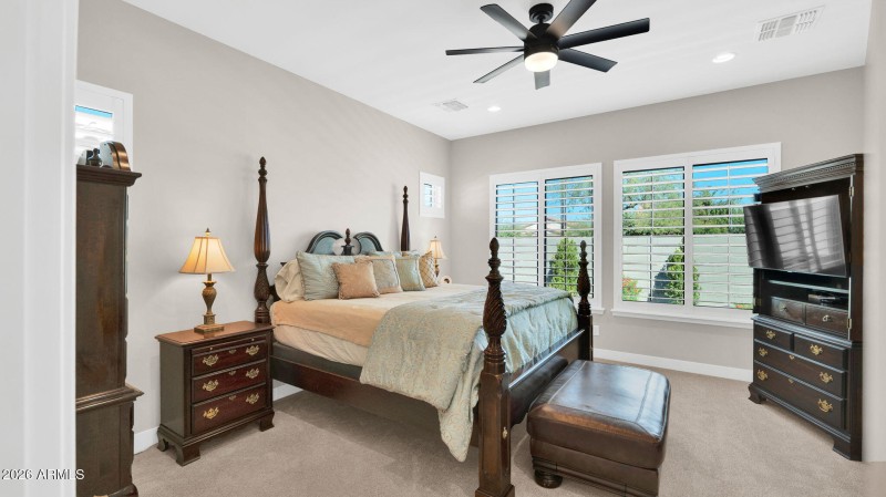 52-web-or-mls-P1486380