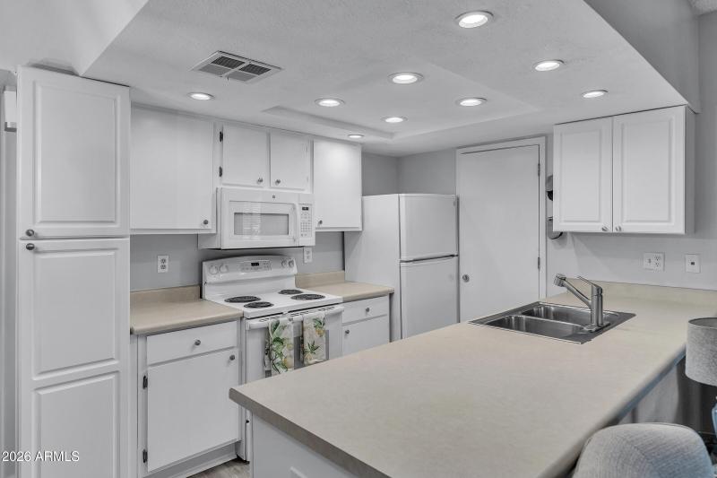 145 N 74th St #207-6