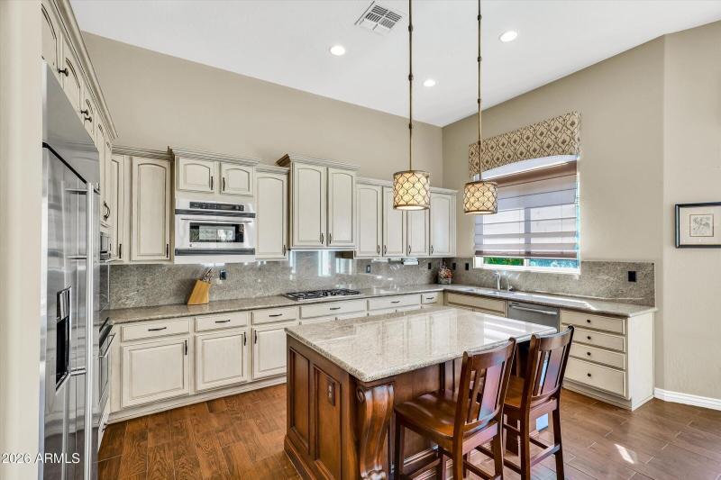 022-4080 N Thunder Hills Court-22