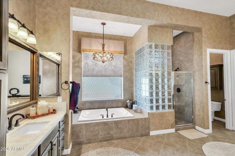 072-4080 N Thunder Hills Court-72