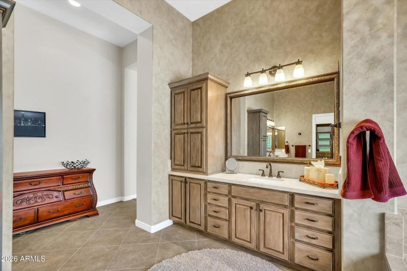 076-4080 N Thunder Hills Court-76