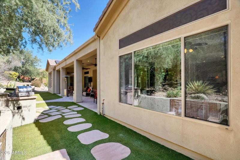 090-4080 N Thunder Hills Court-90