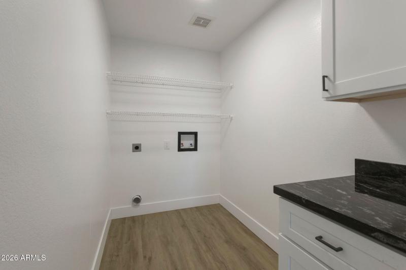 9-web-or-mls-QP-7443