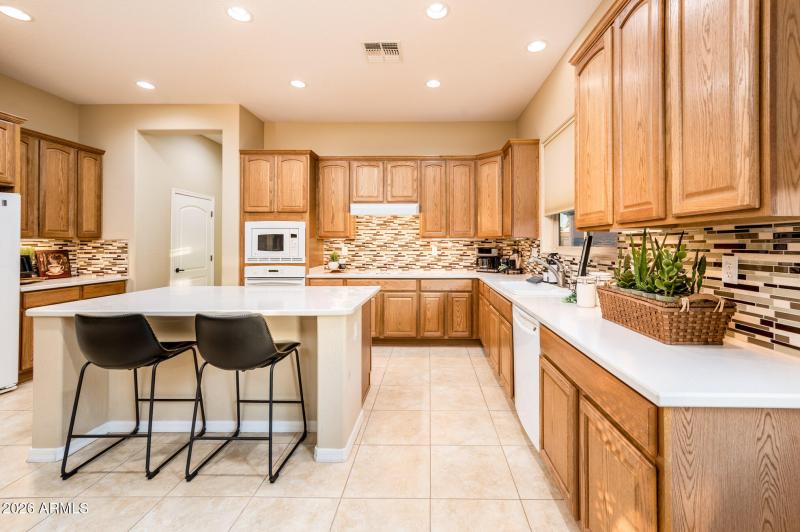 23216 N Gaviota Dr -- MLS-28