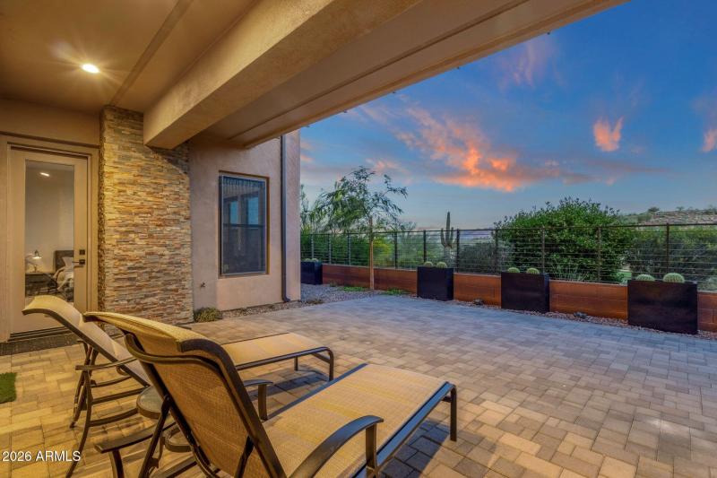 77-web-or-mls-16023-e-ridgestone-dr