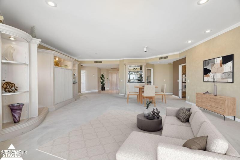 6-web-or-mls-1040-e-osborn-rd-803