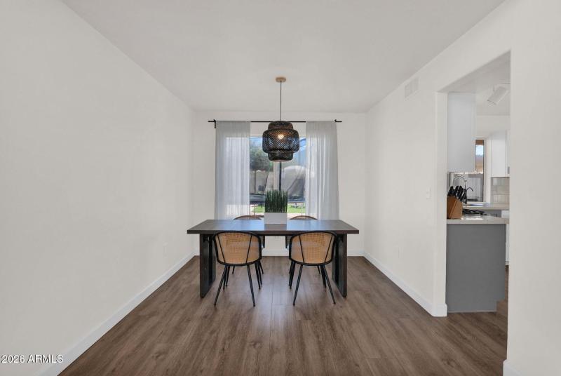 761 Williams - 04Dining