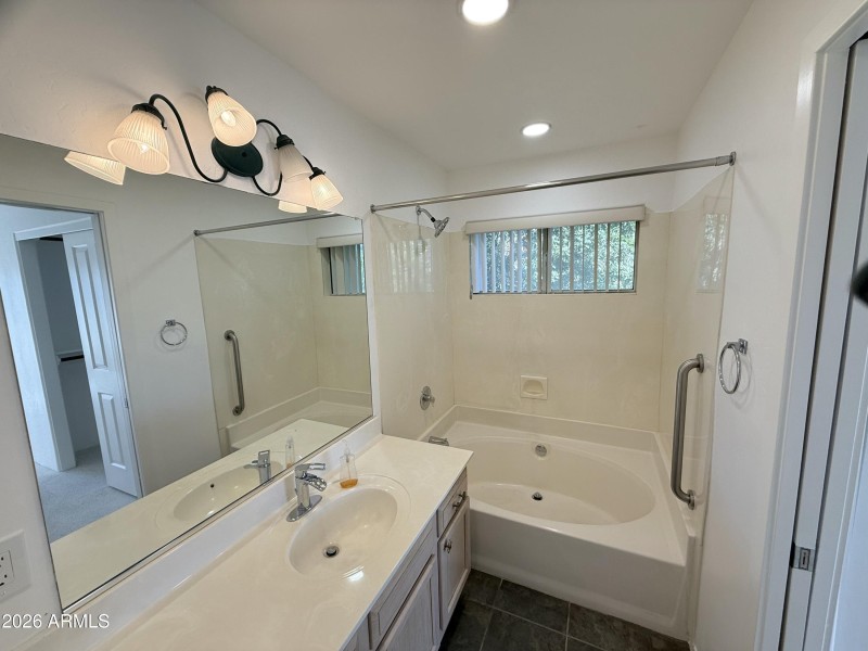 A7A83D3E-50FC-47C6-9A26-9B7E2961EF55