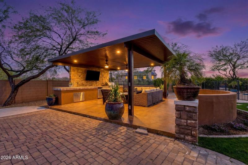 83-web-or-mls-5228-e-barwick-dr