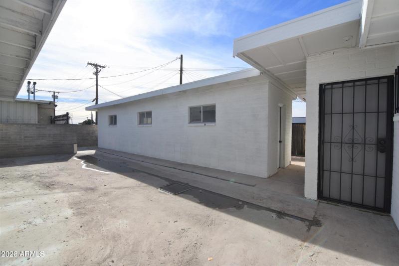 20220114183659186785000000-o