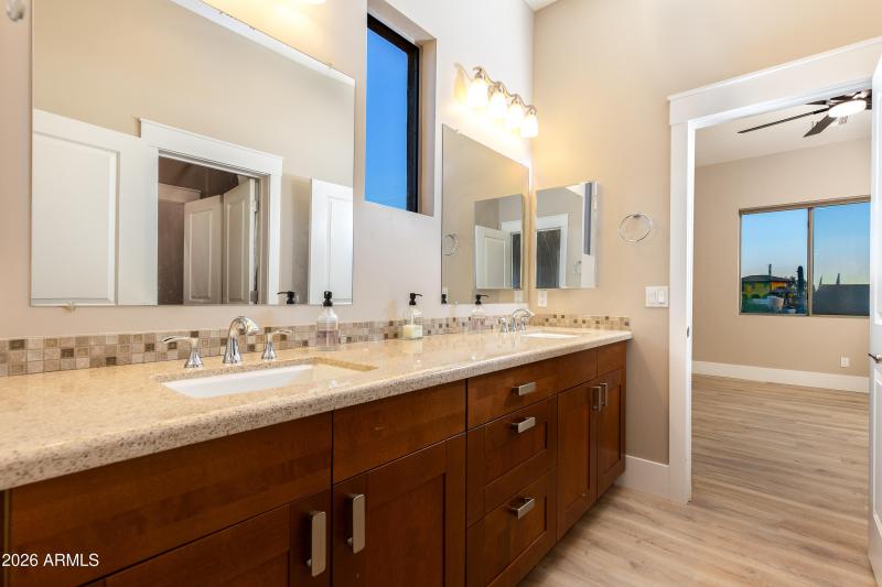 JACK & JILL BATHROOM