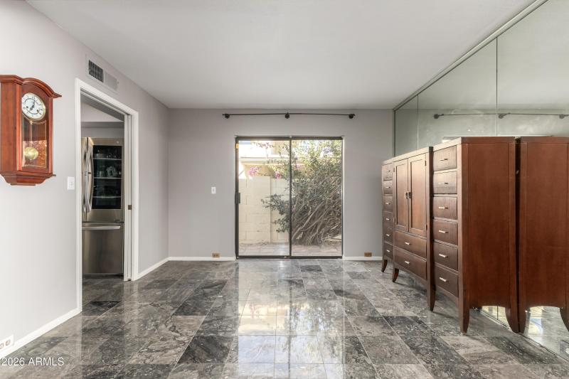 unstaged dining room