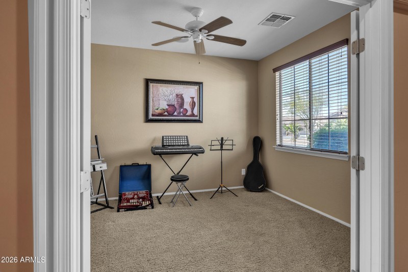 42621 W Heavenly Pl-7